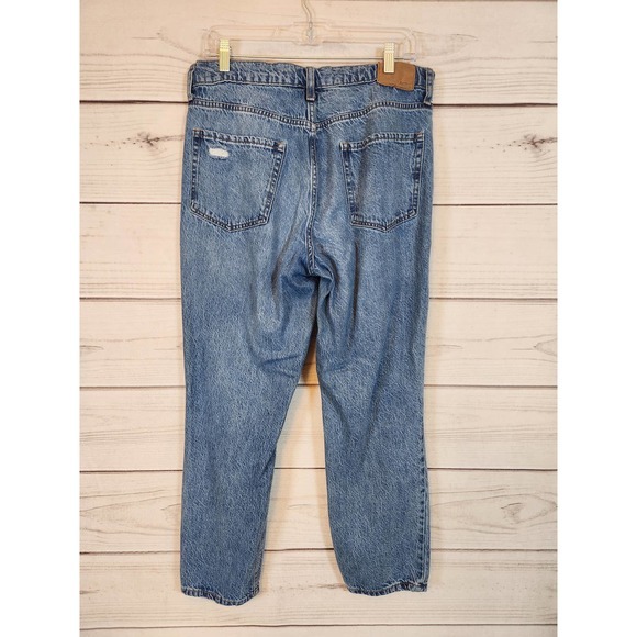 Aeropostale Women's Blue Cotton 5 Pockets Distressed High Rise Mom Jeans Size 12 - Picture 2 of 7